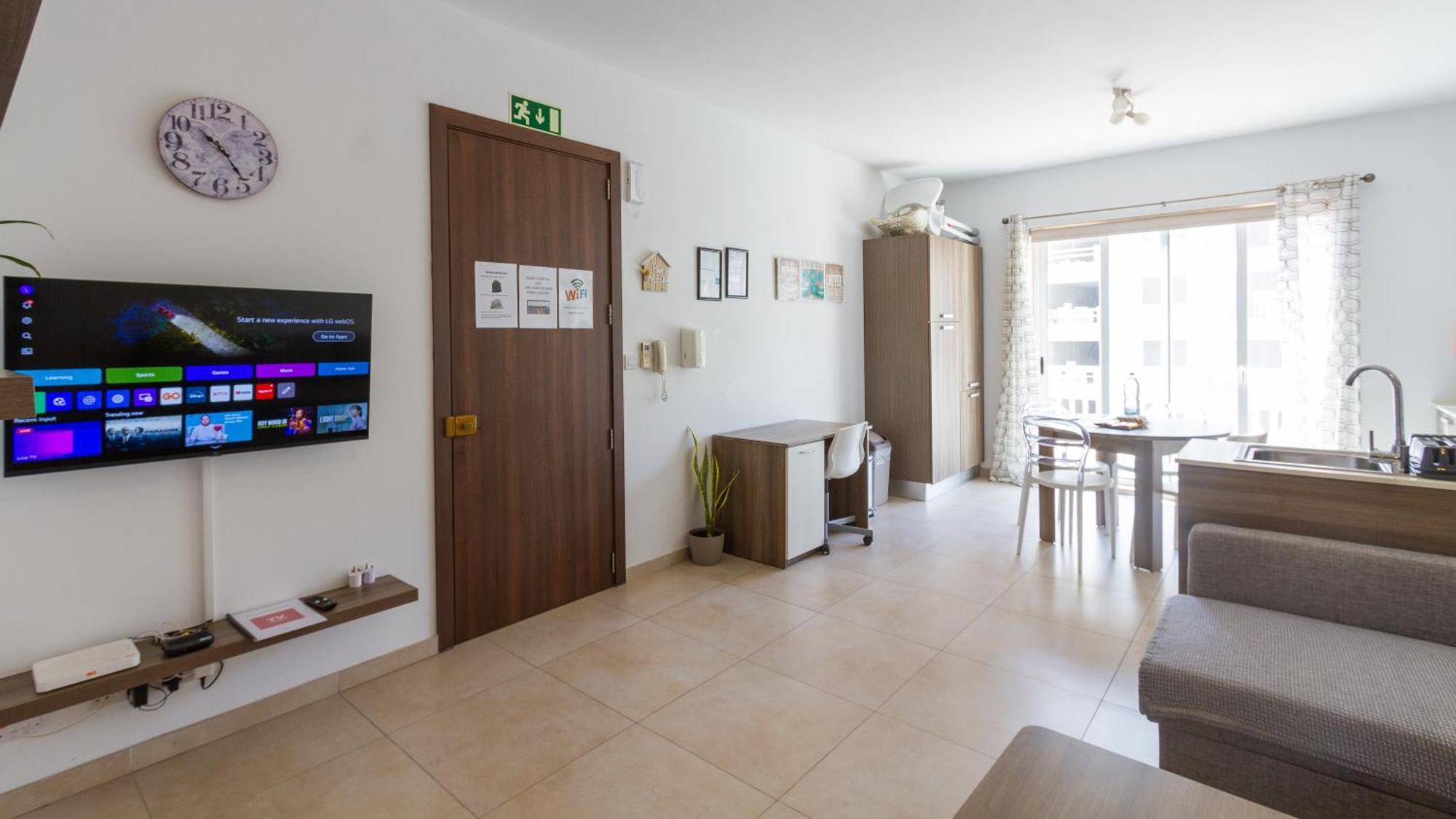 Modern & Central 2 Bedroom & 2 Bathrooms Apartment Msida Exterior photo